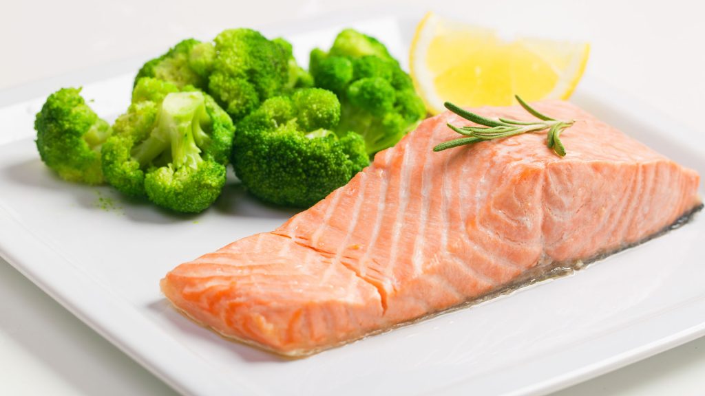 Poached Salmon in White Wine Garlic Dill Sauce and Steamed Broccoli (FM)