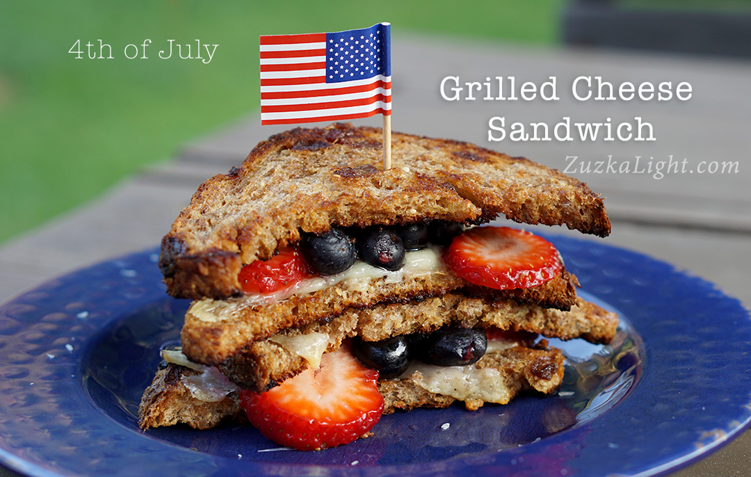 4th-of-July-GrilledCheeseSandwich